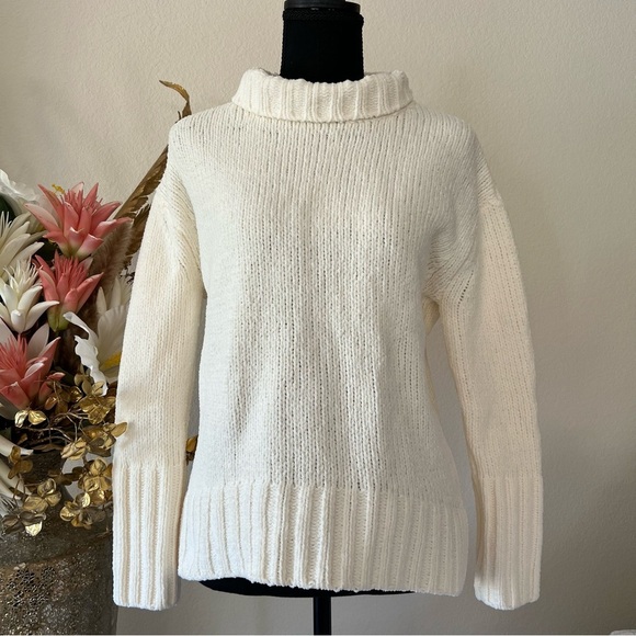 Philosophy Cream Knit Turtleneck Sweater - Picture 2 of 9